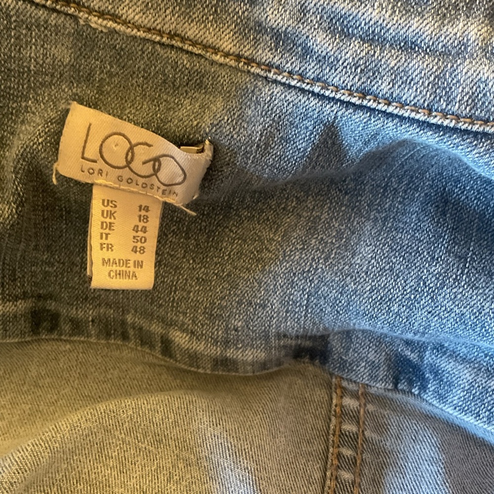 Denim Button-Up Long Jacket - Picture 3 of 4